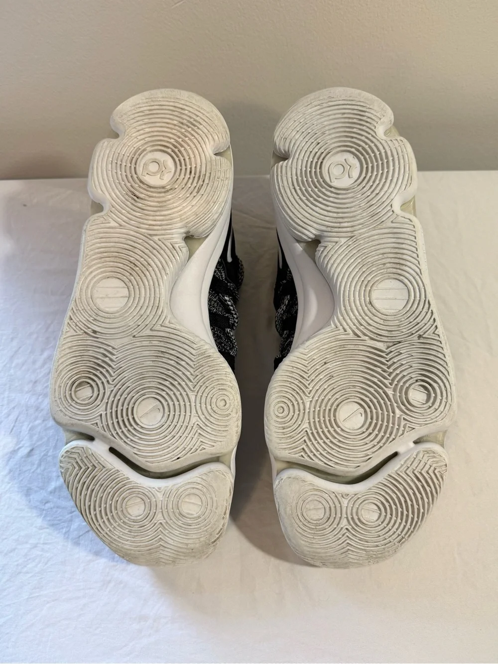 Nike Zoom KD 10 'Oreo' Basketball Shoes Size 10 (897815-001)